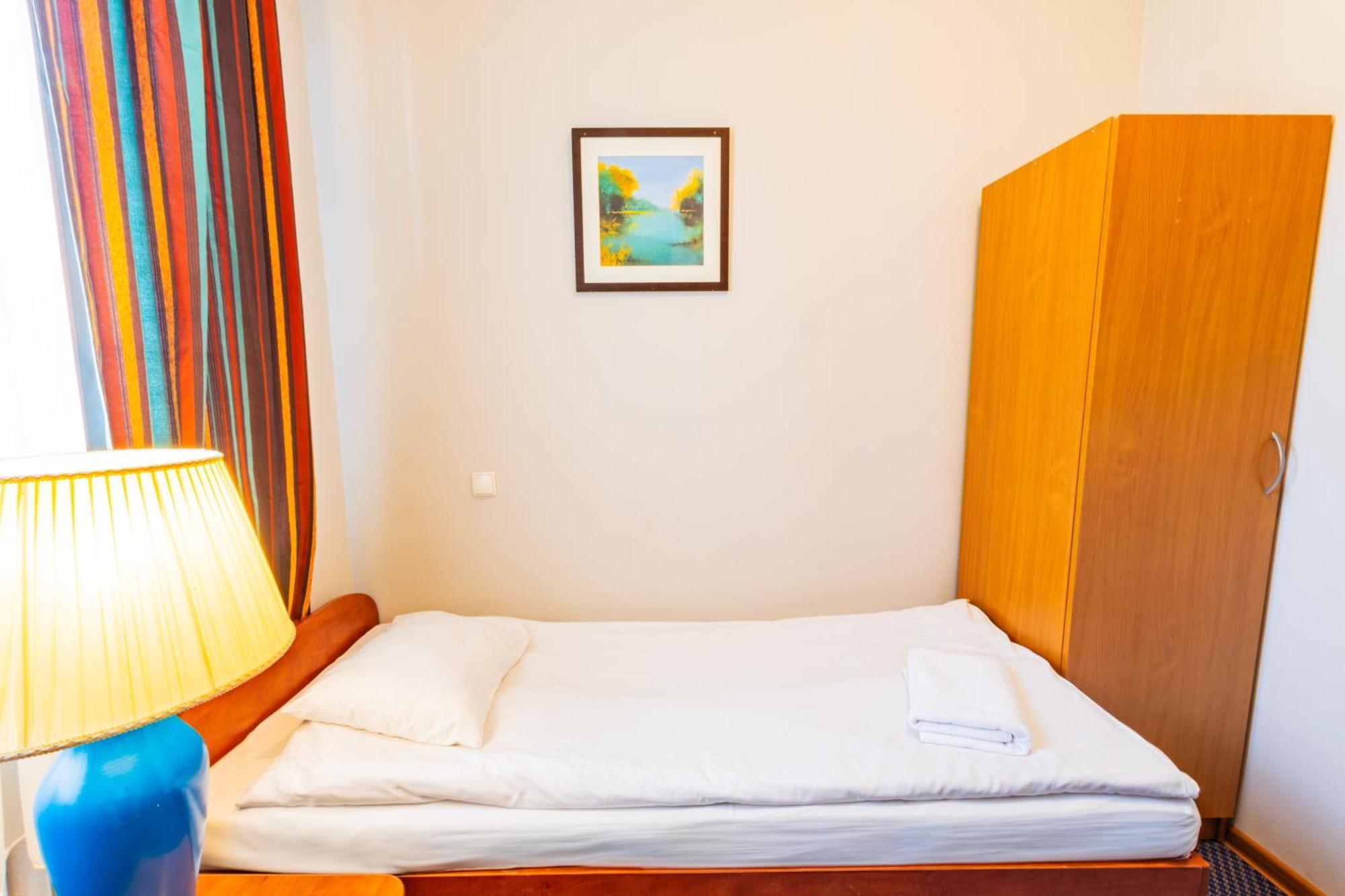 وارسو Noclegi Stadion Bed & Breakfast المظهر الخارجي الصورة